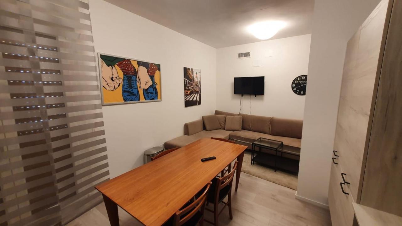 Fastandserviceaffittacamere2 Pensión Ancona